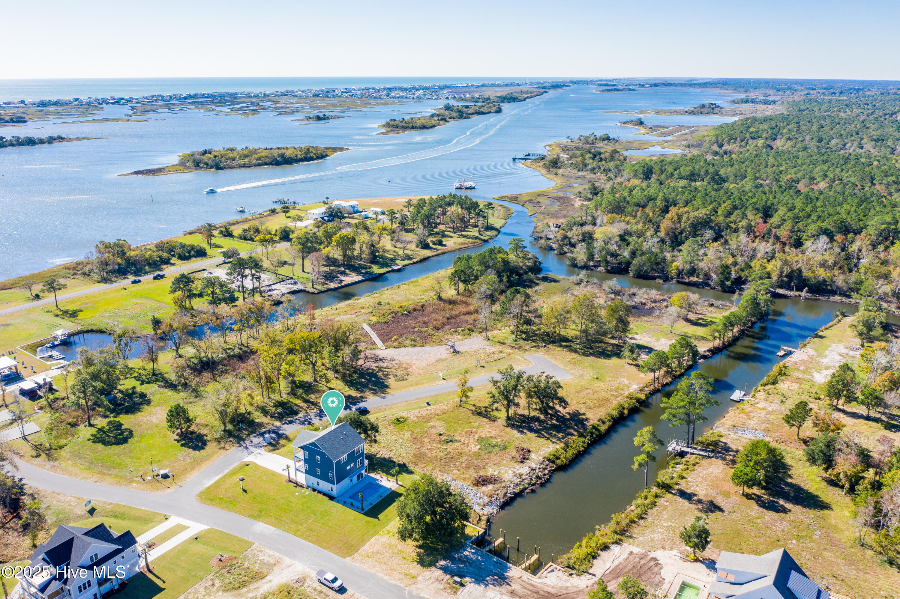 100523775 | Photo 40