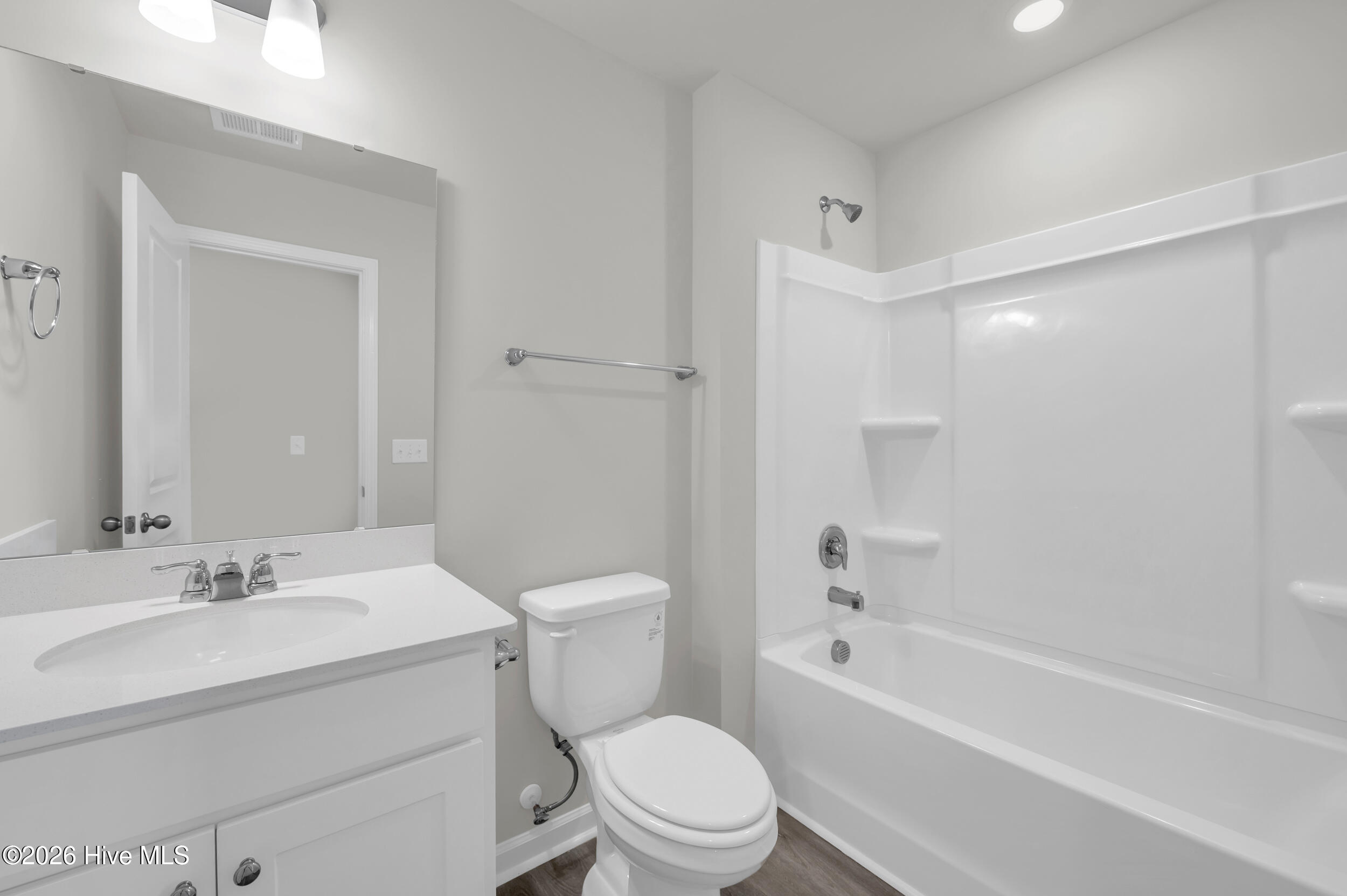 100552519 | Photo 12