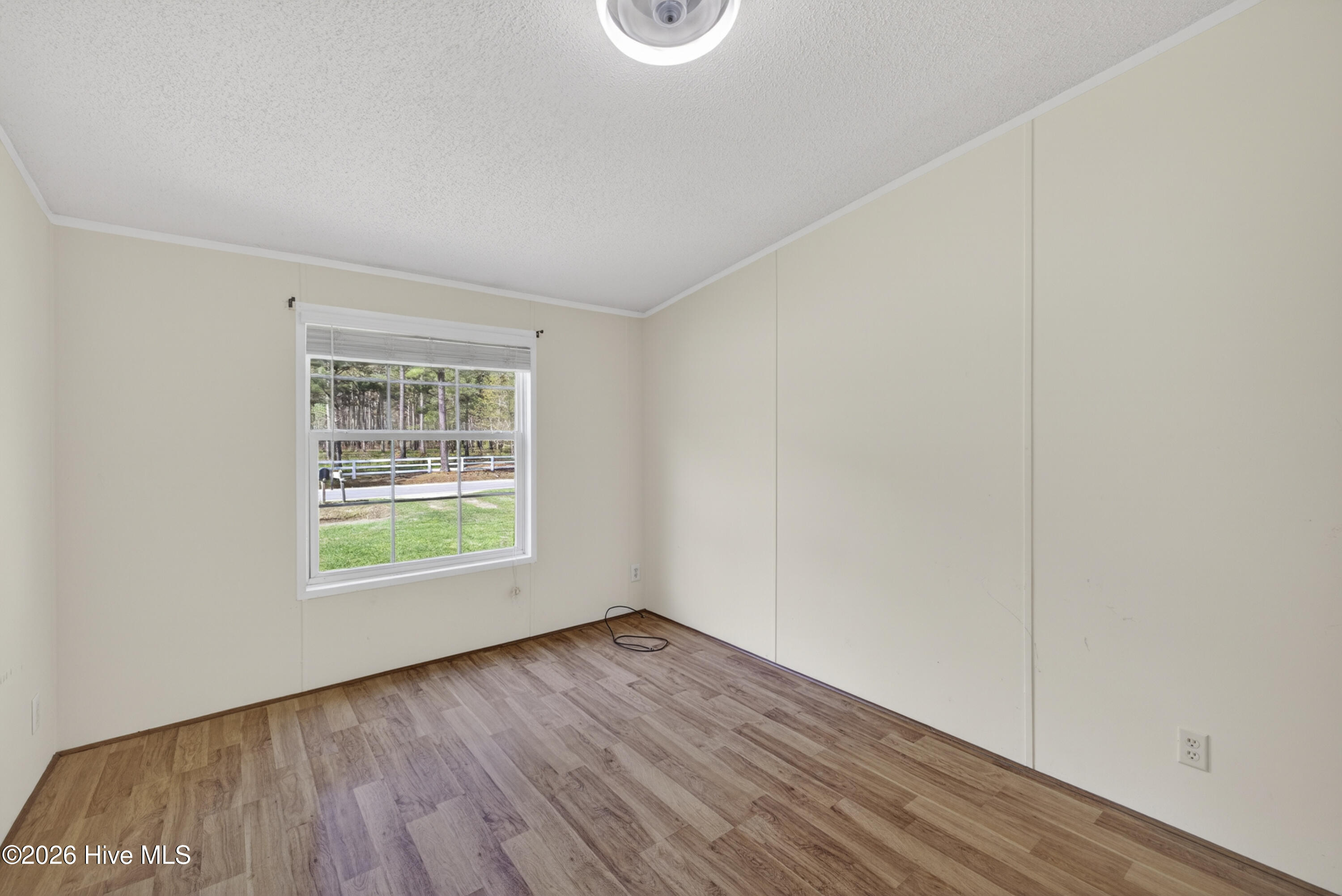 100566383 | Photo 20