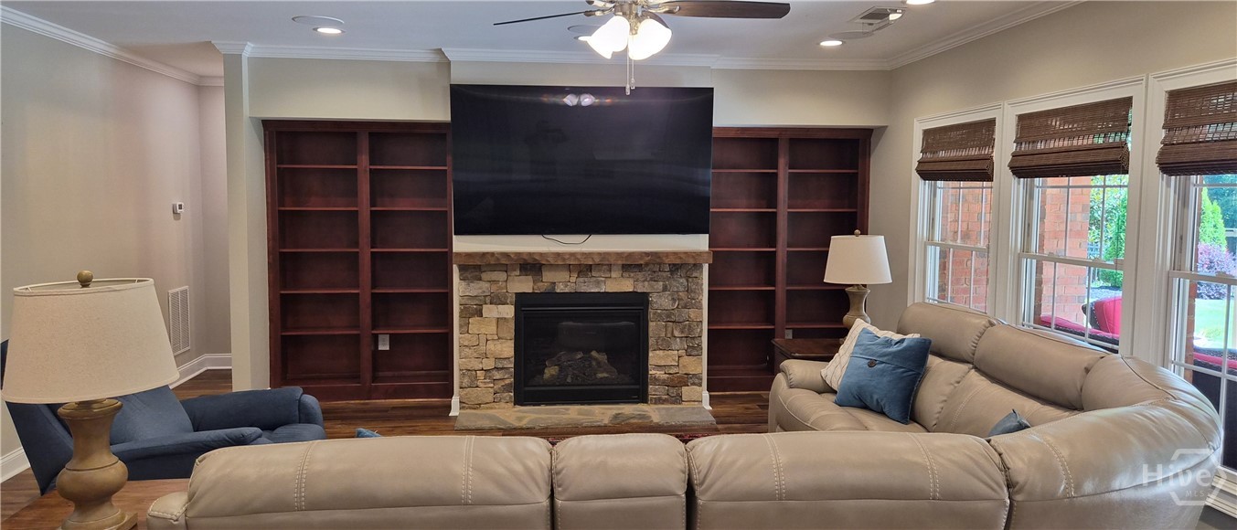 Terrace Family Room