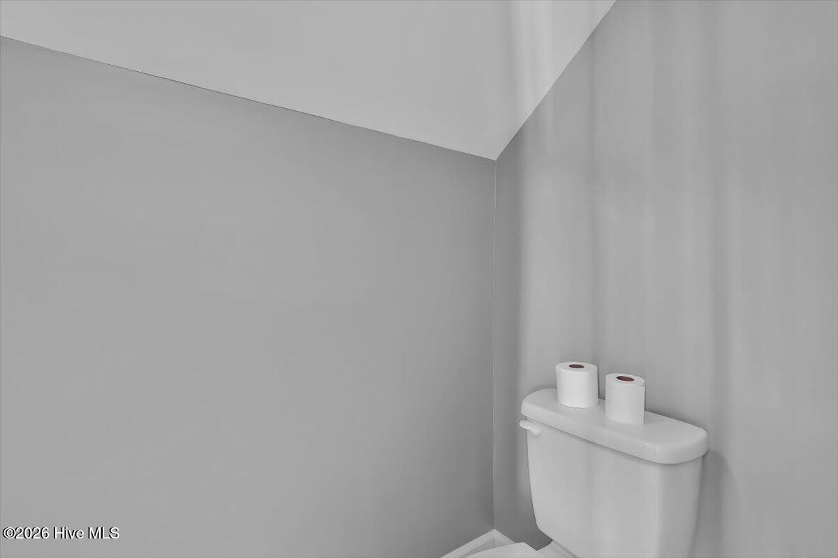 100549997 | Photo 47