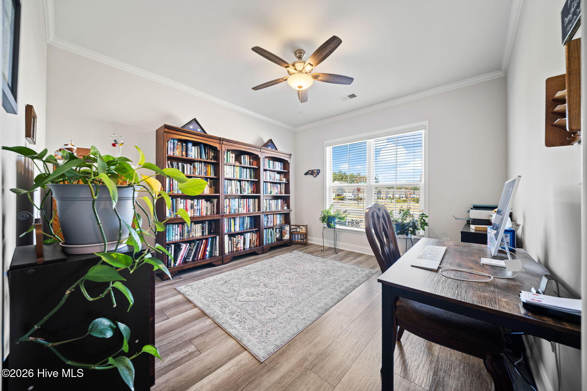 100564414 | Photo 26