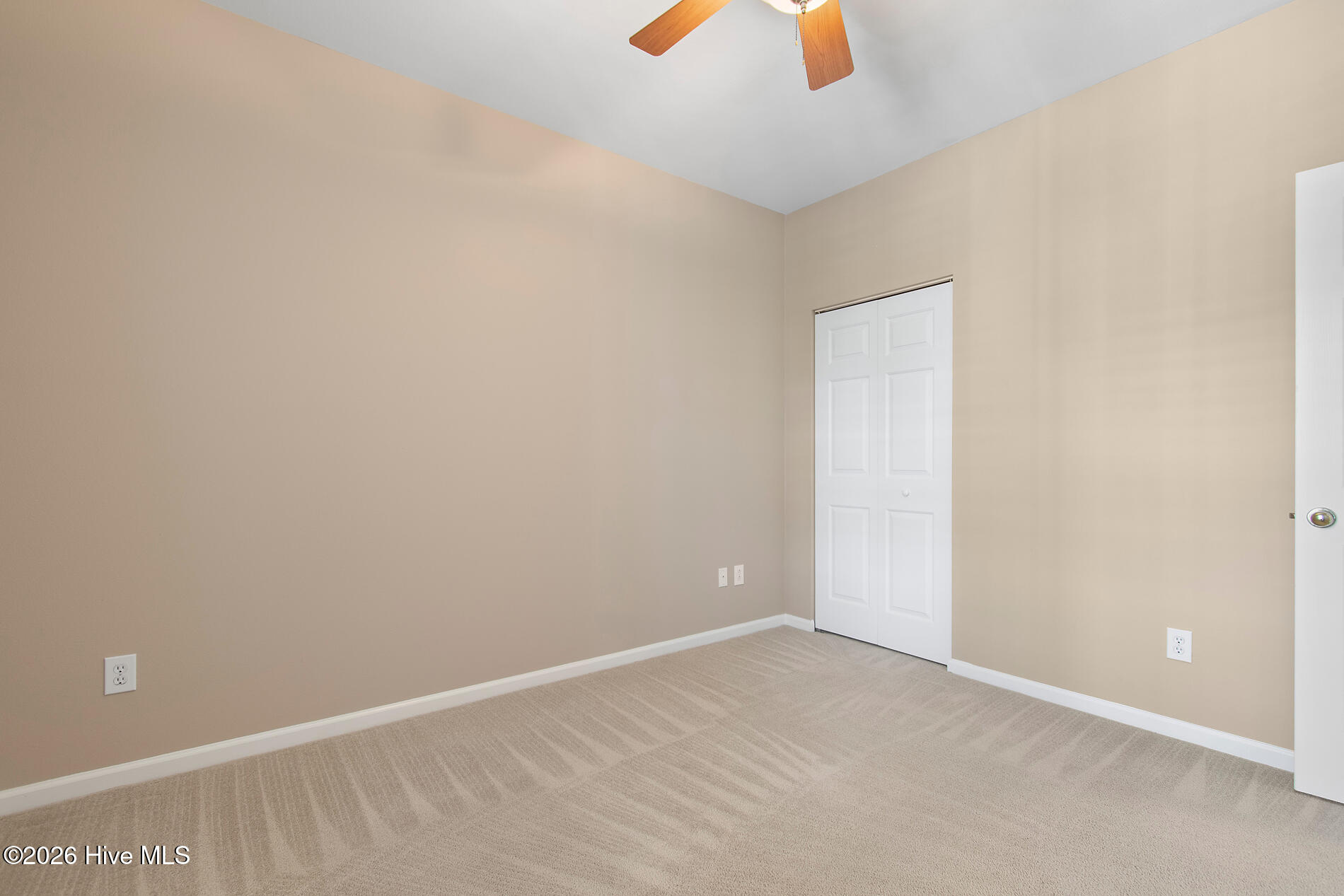 100566917 | Photo 31