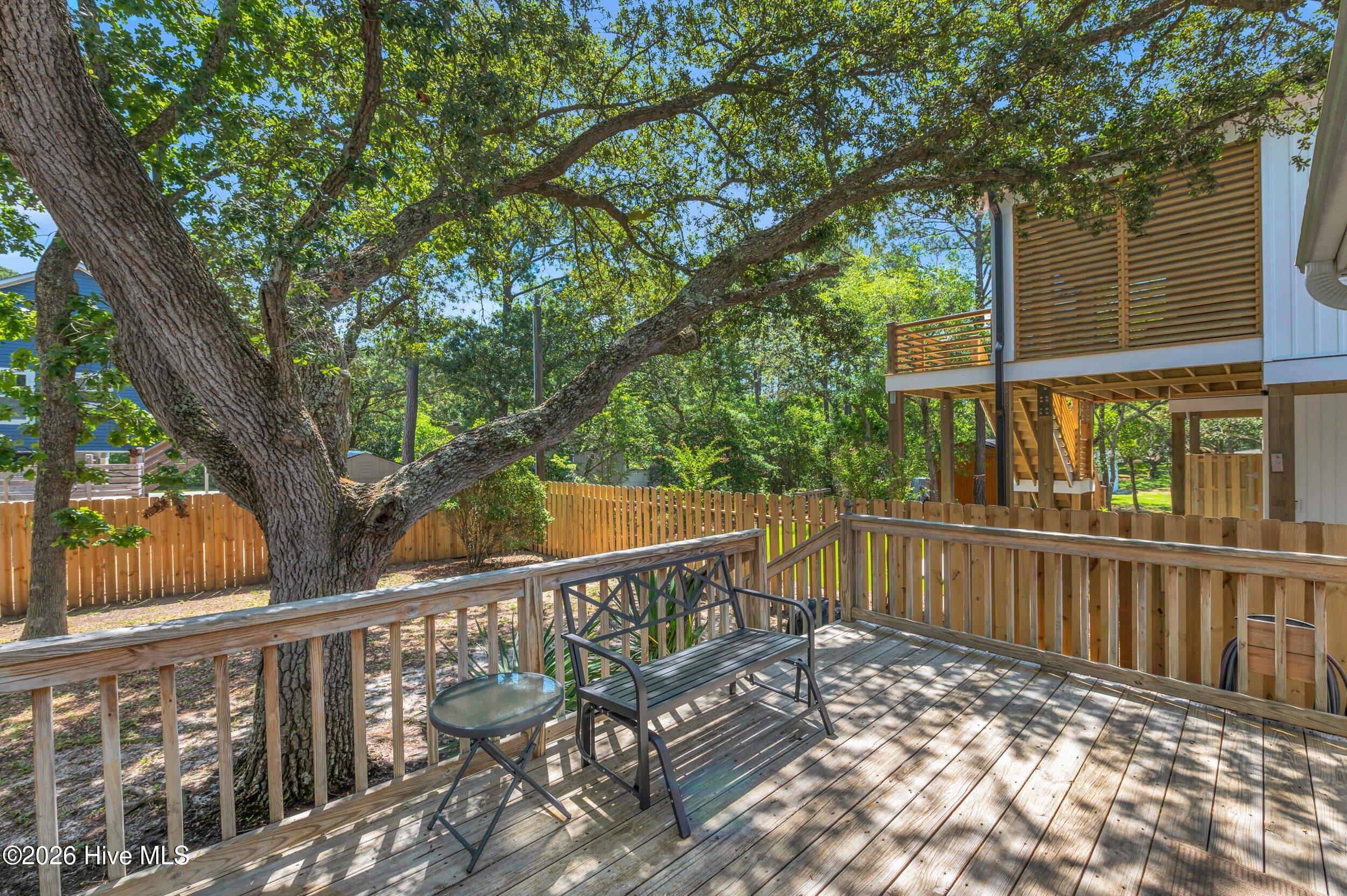 100565578 | Photo 27