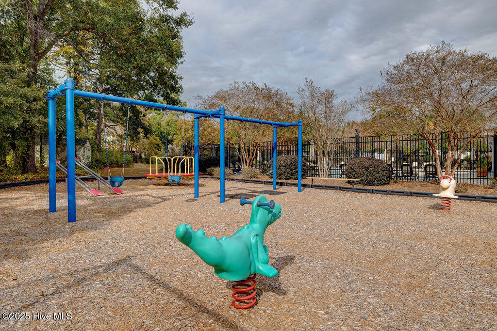 100543965 | Photo 48