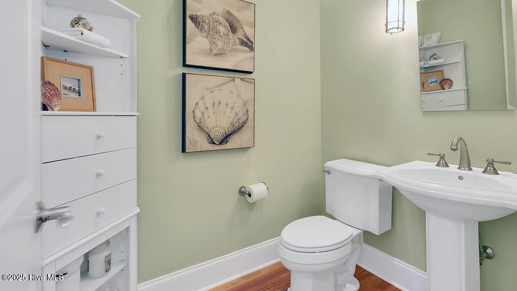 100538863 | Photo 30