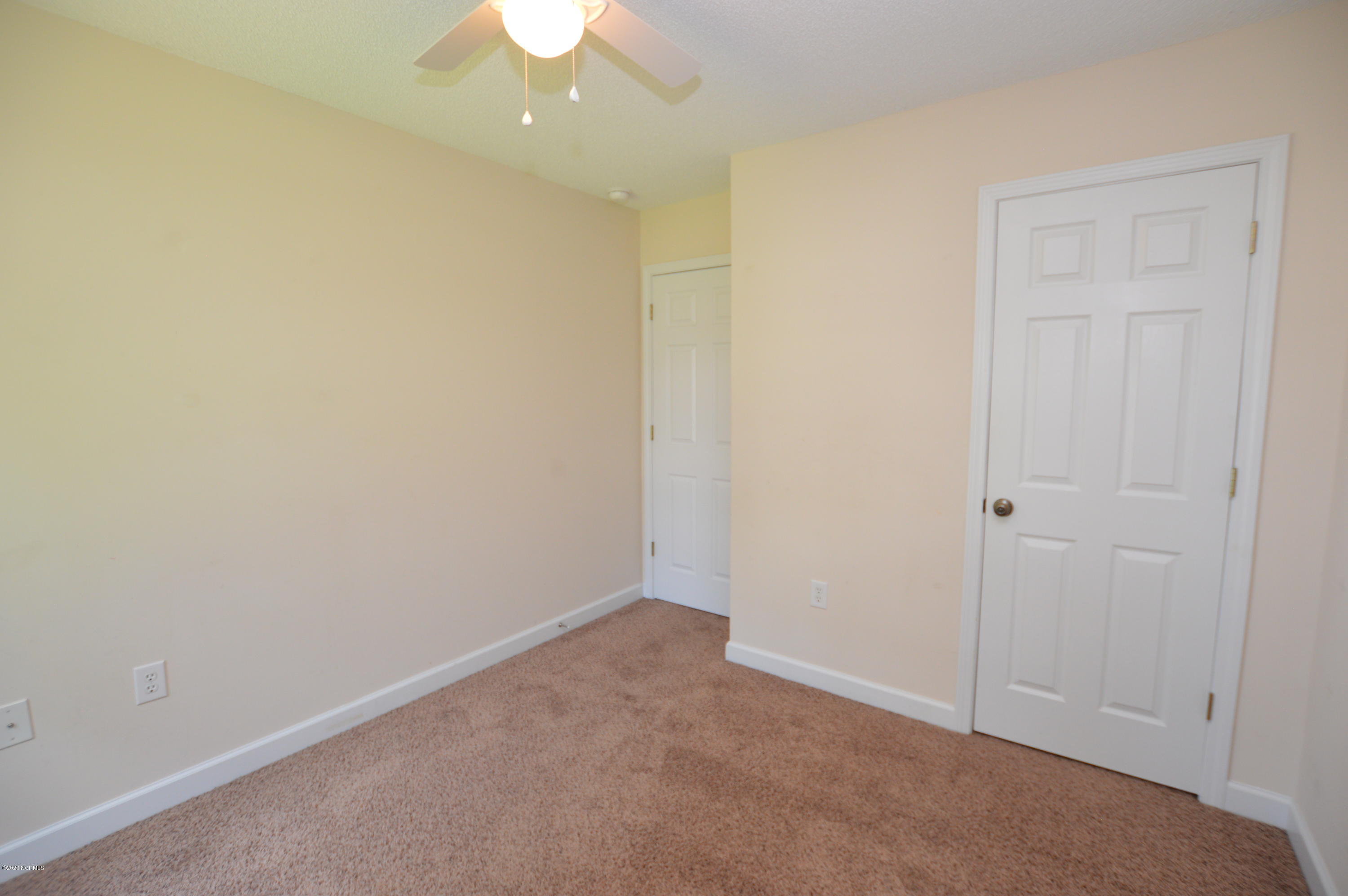 100565813 | Photo 27