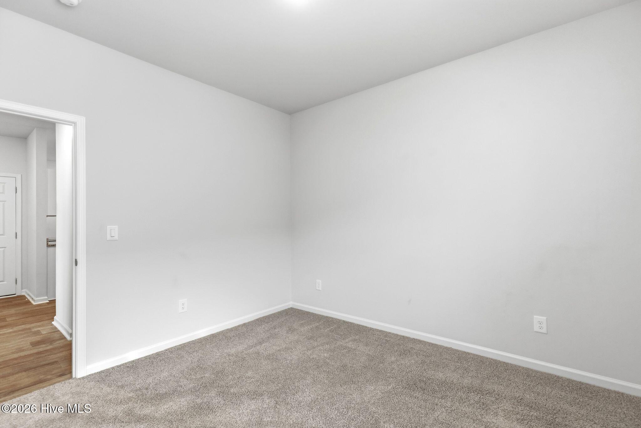 100556772 | Photo 34