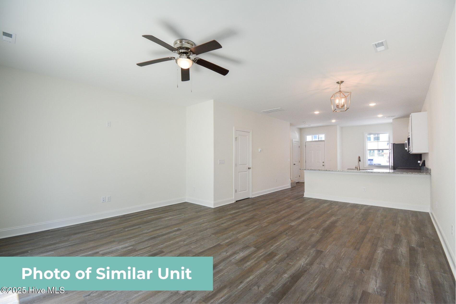 232 Sandy Cove Lane, Sneads Ferry, NC 28460 – photo 10: Living Room