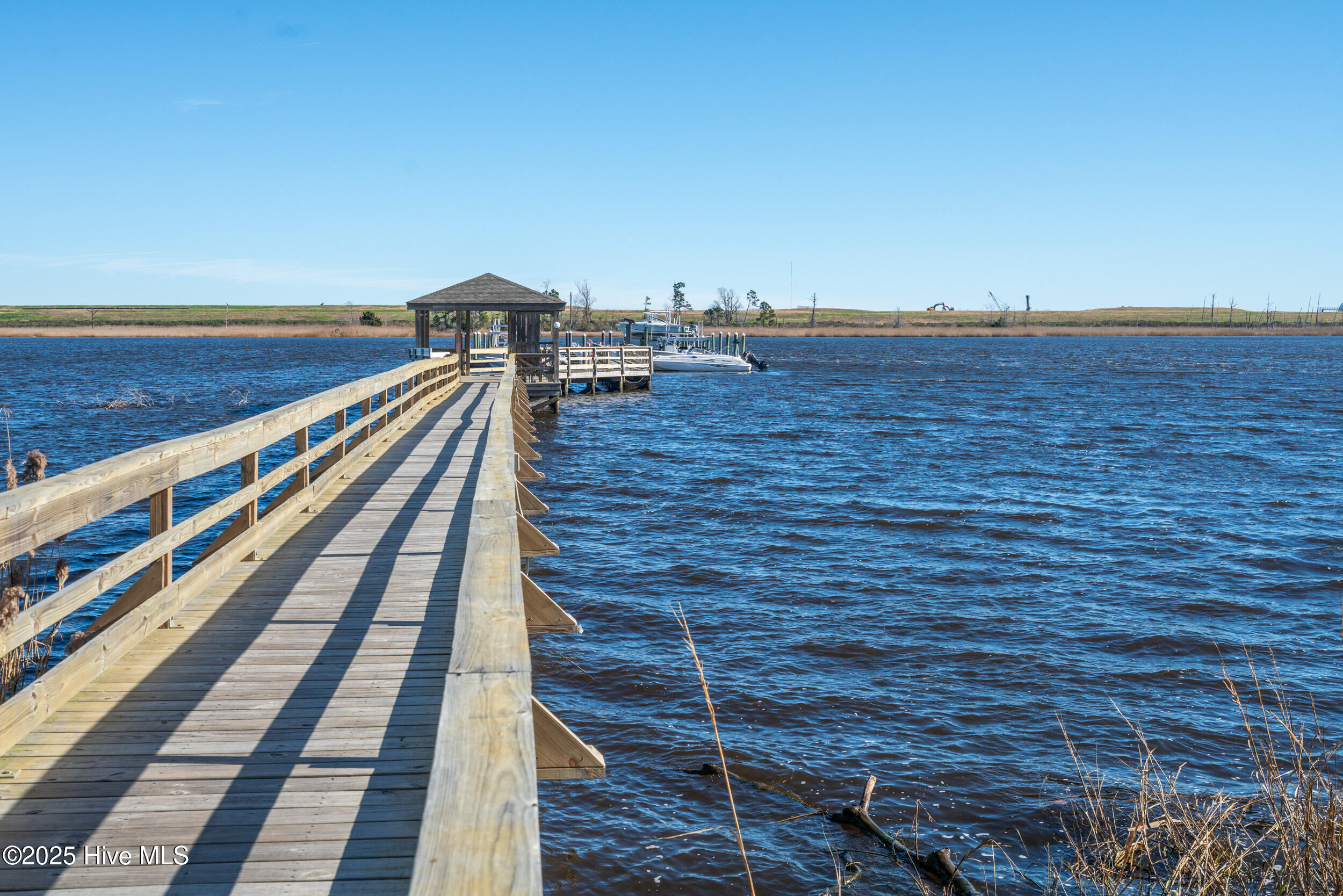 100546678 | Photo 15