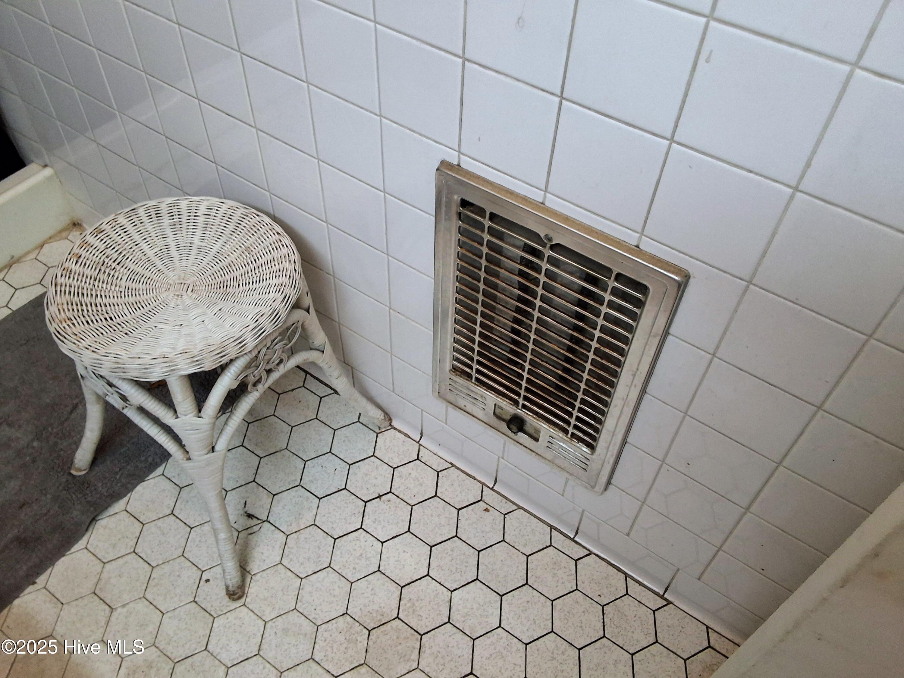 100535903 | Photo 14