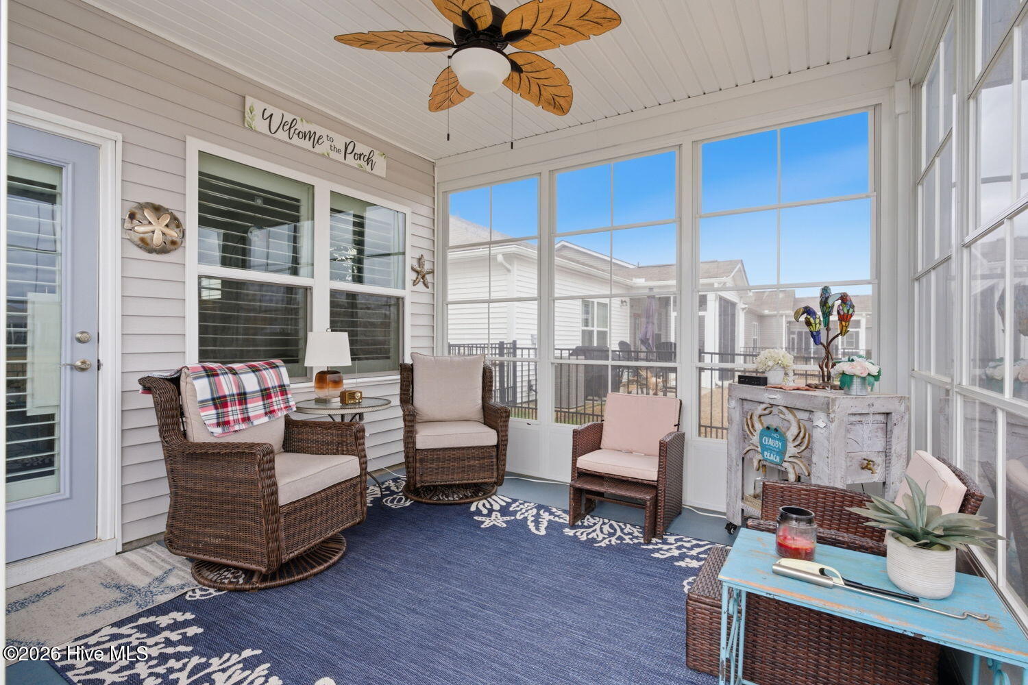 100555393 | Photo 34