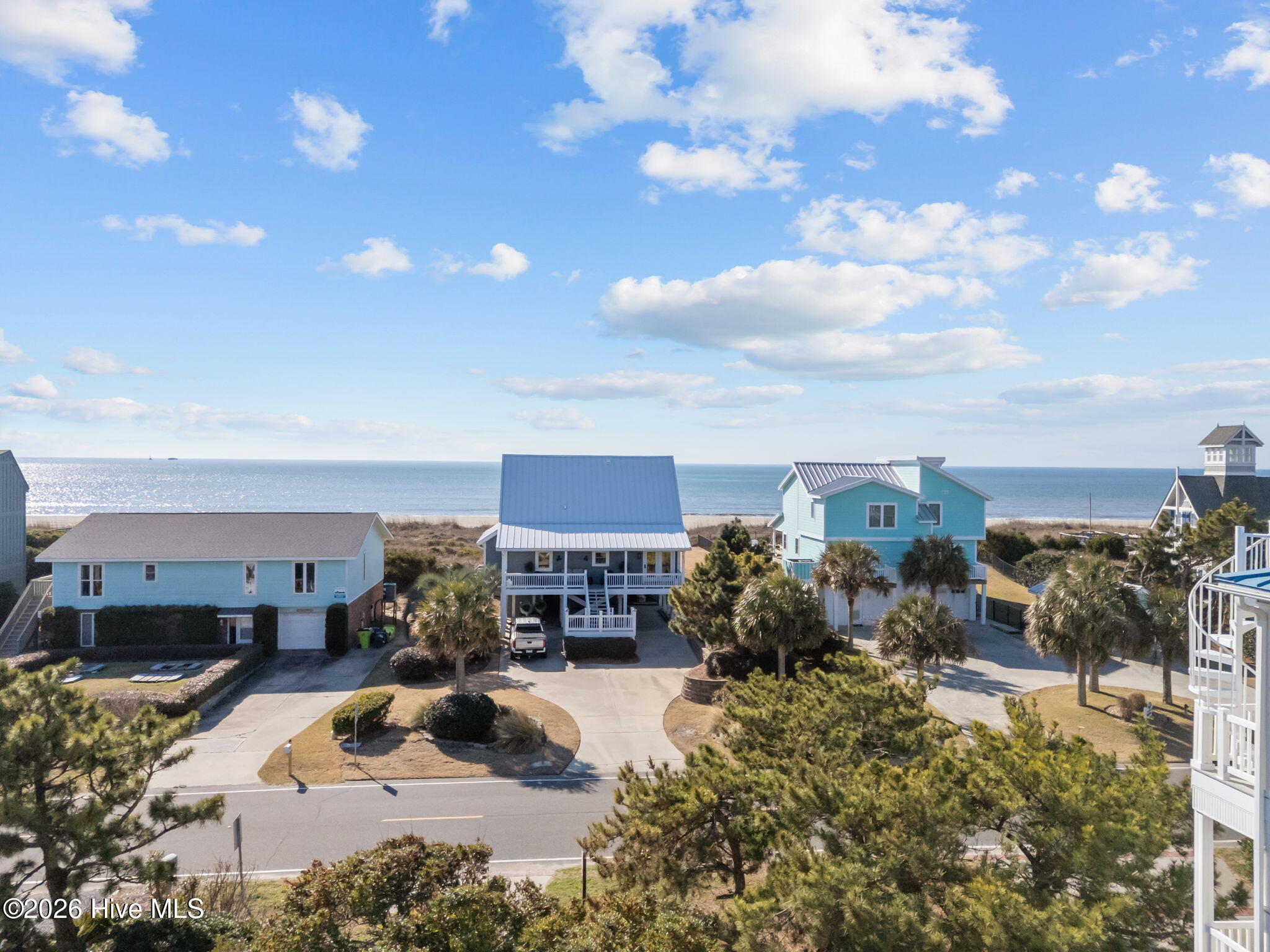 100550406 | Photo 26