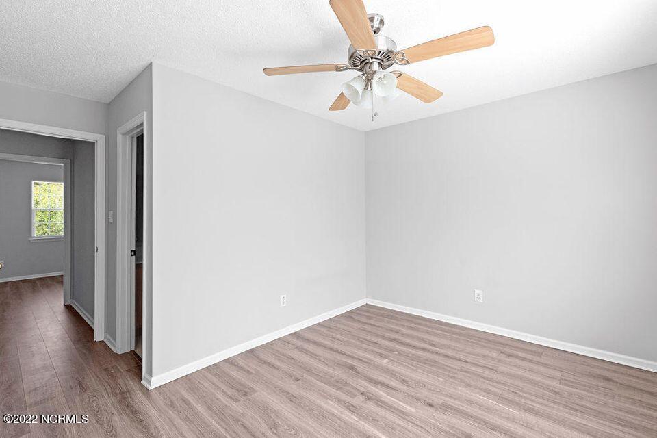 100568395 | Photo 15