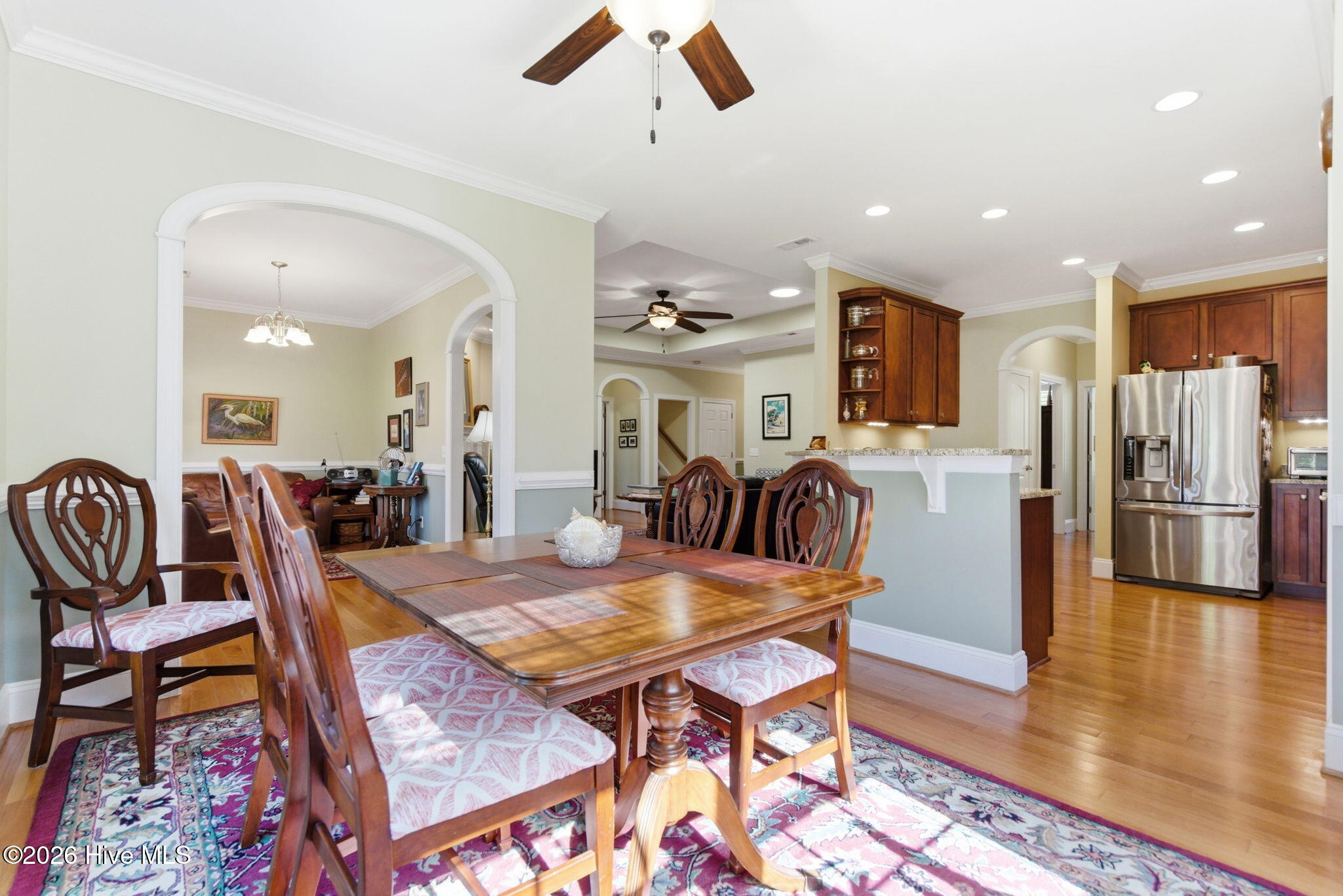 100569410 | Photo 46