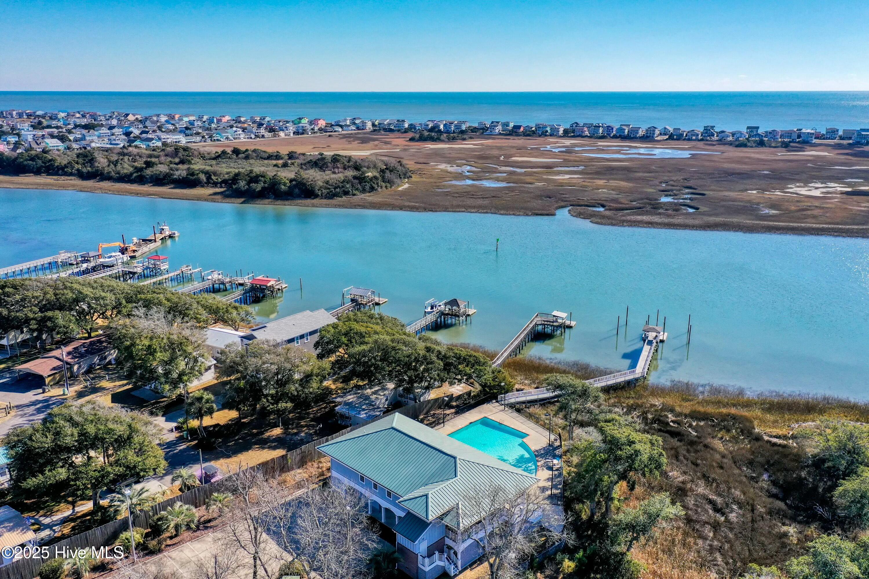 100483051 | Photo 53