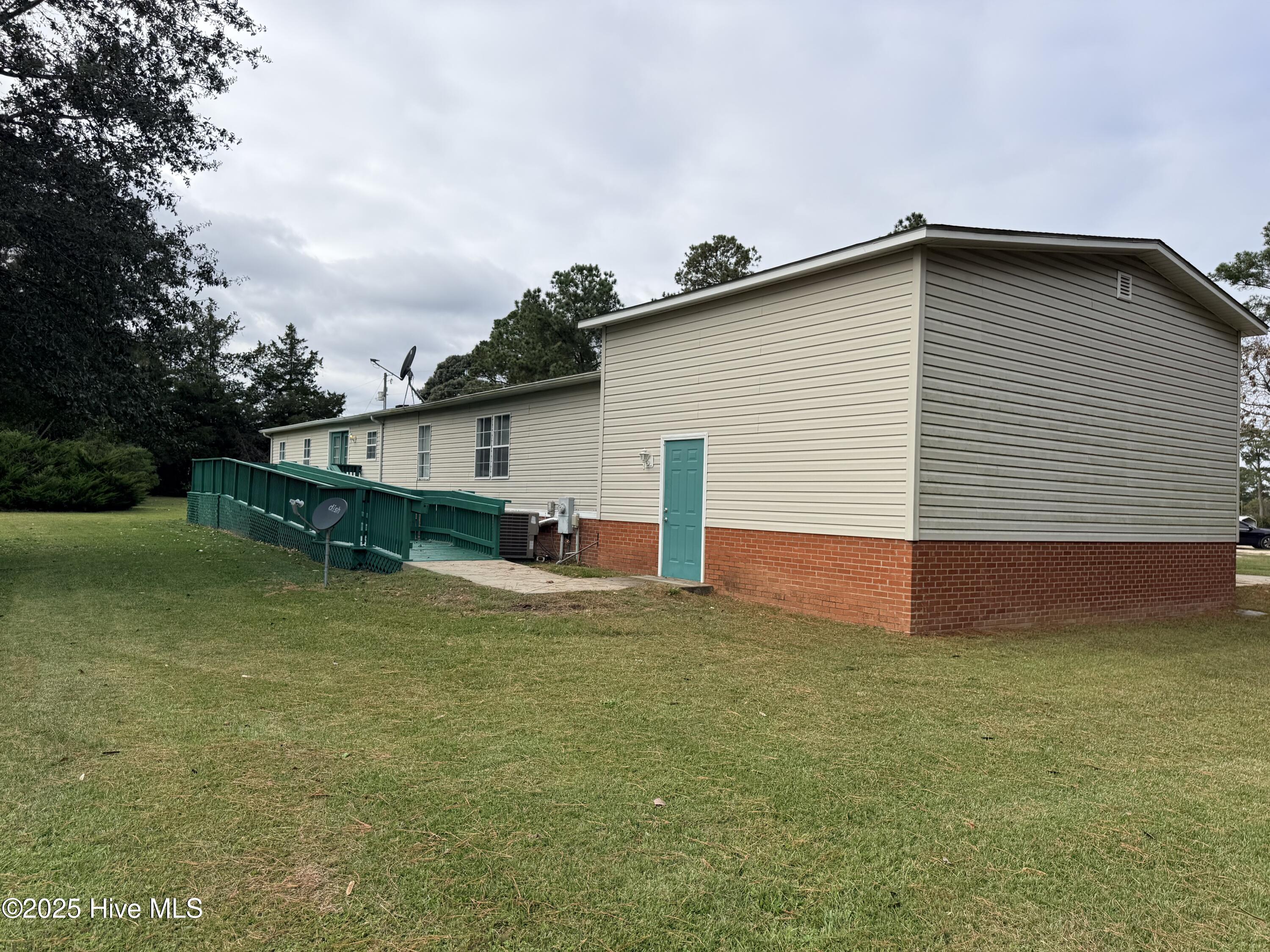 Homes for sale in Clinton, NC | 90 Alexander Ln, Clinton, NC 28328 | MLS# 100536982