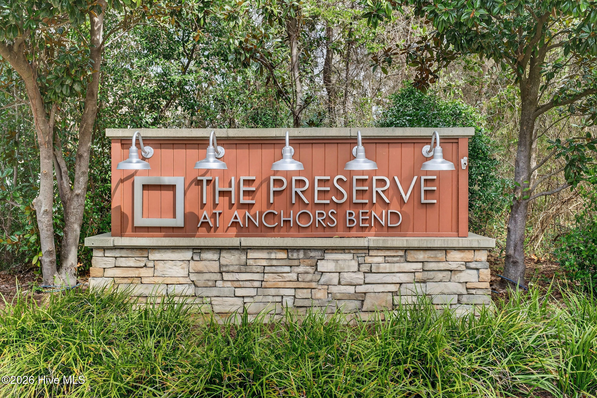 100561102 | Photo 58