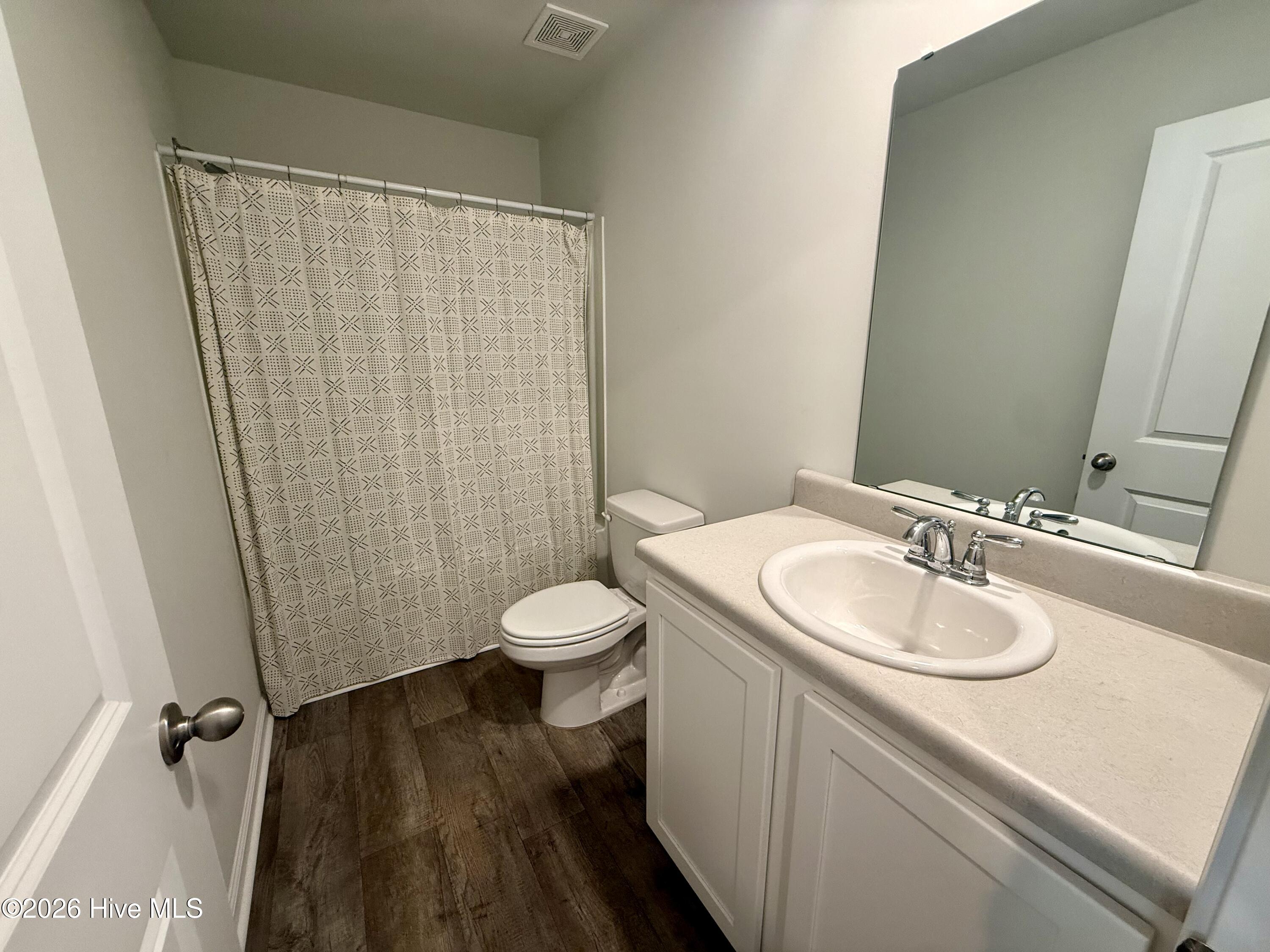 100587363 | Photo 5