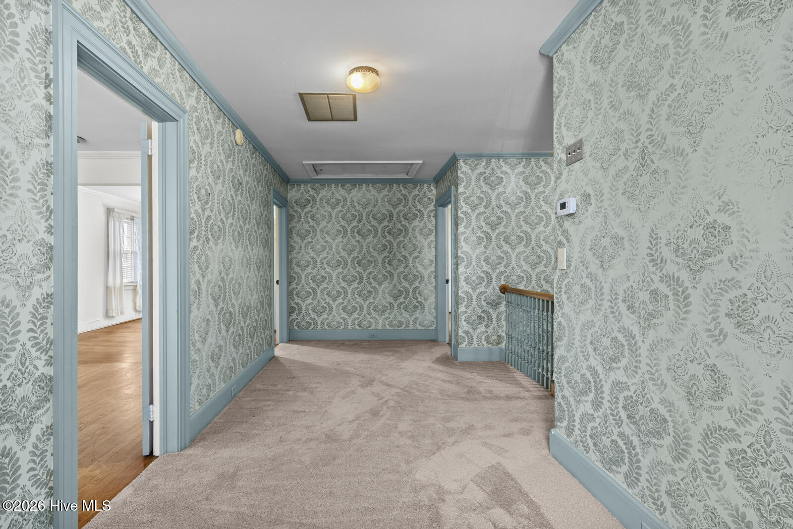 100557416 | Photo 57