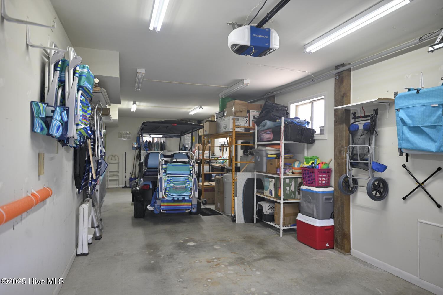 100521954 | Photo 36