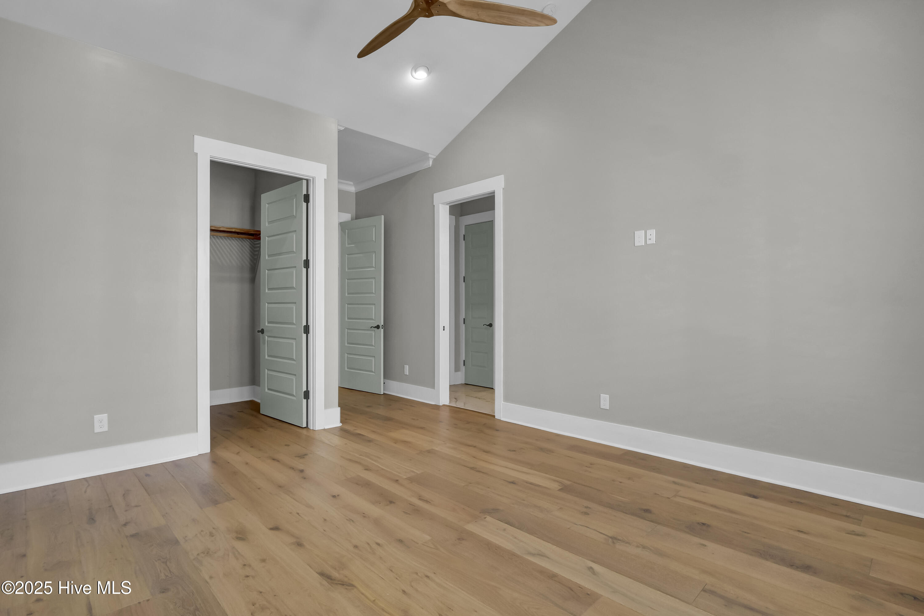 100550723 | Photo 20