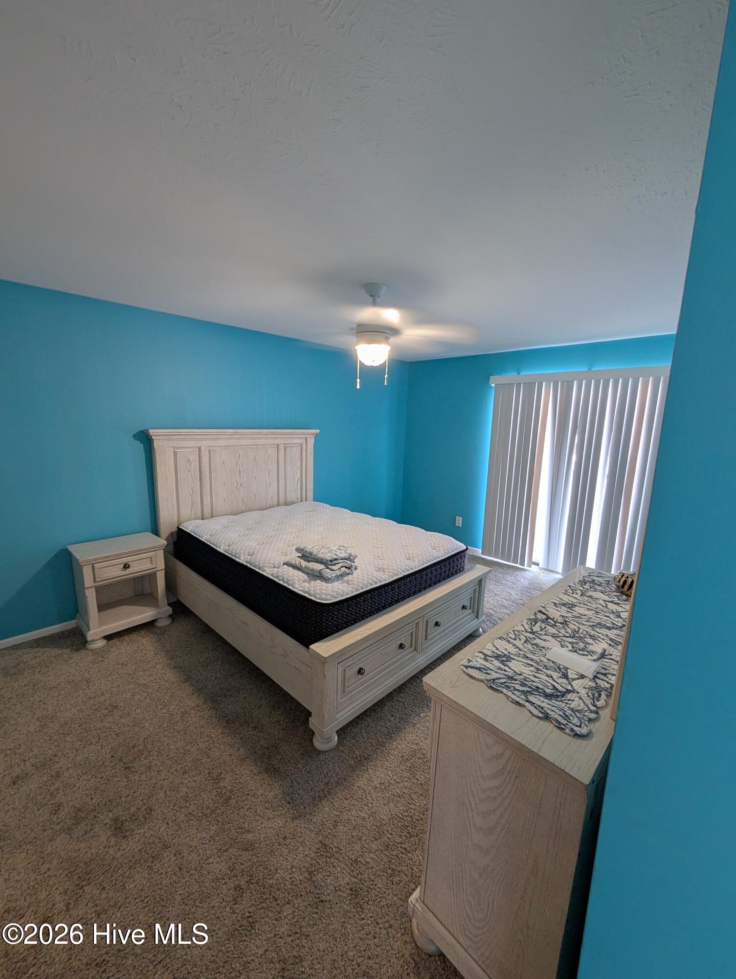 100562675 | Photo 12