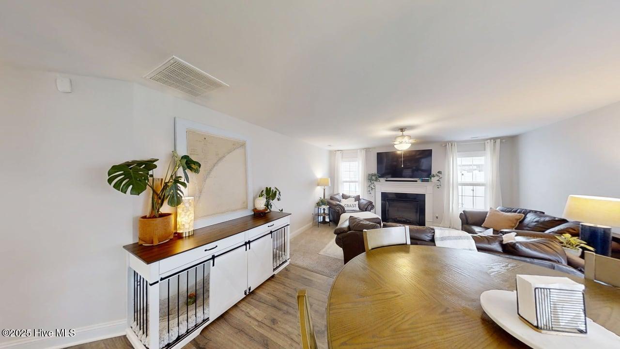 100539509 | Photo 32