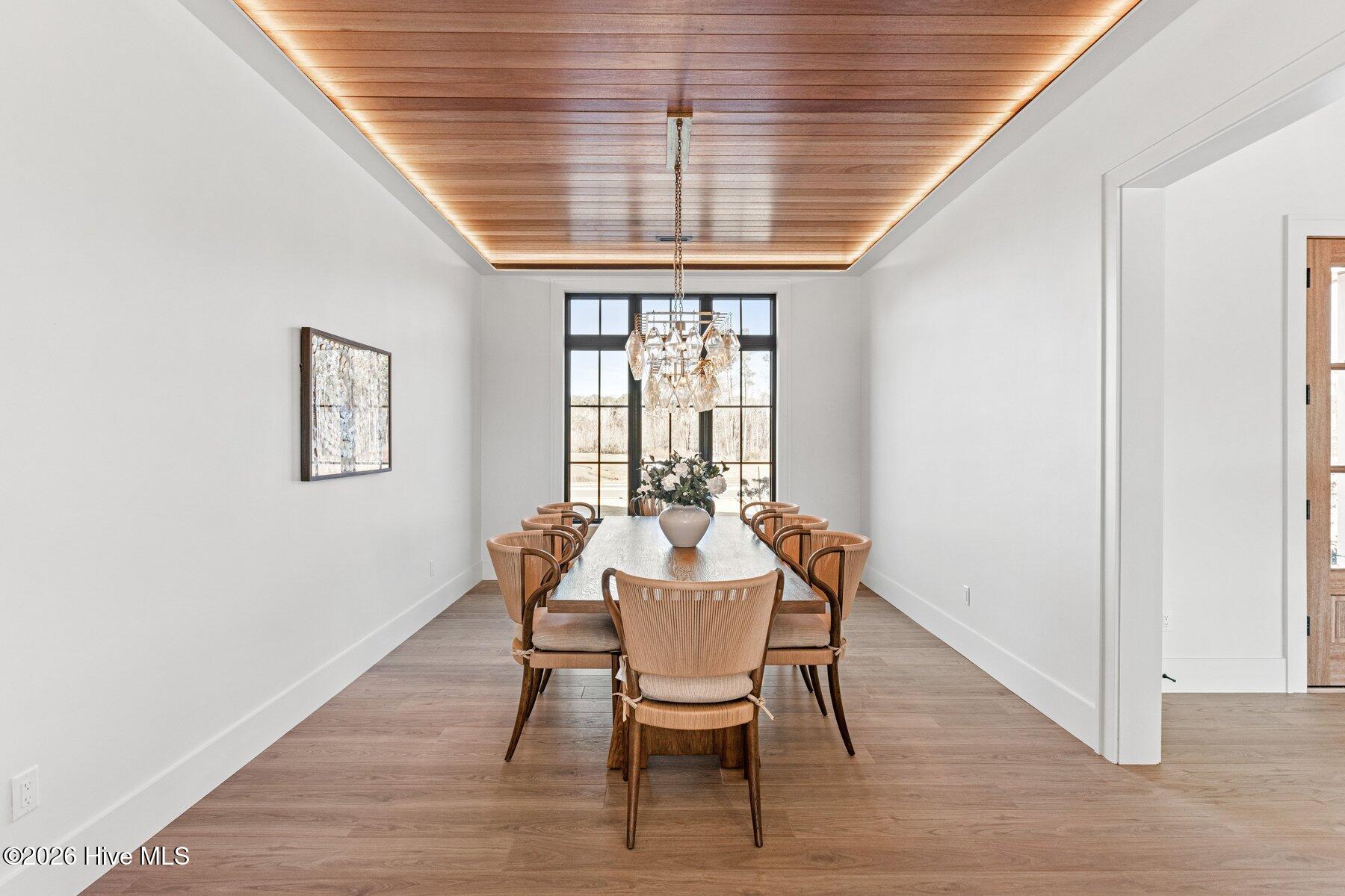 100529848 | Photo 15