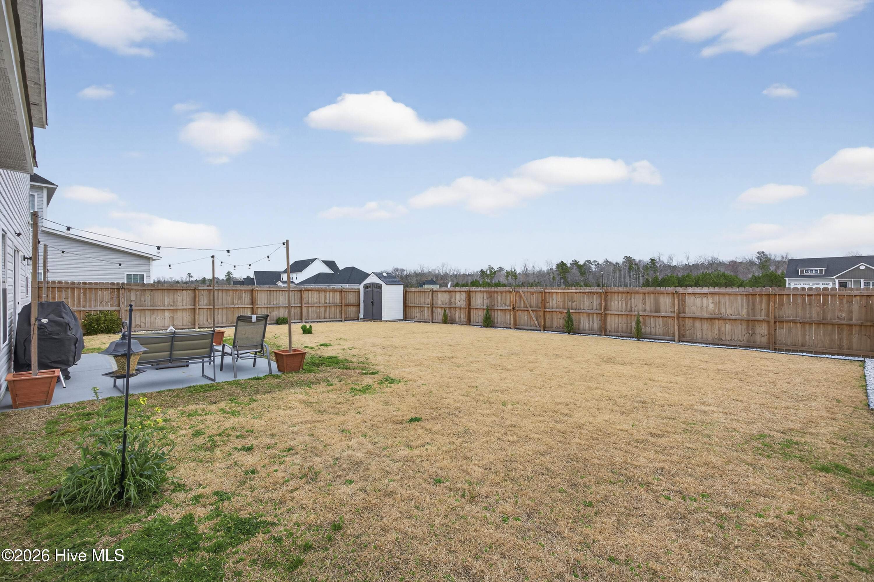 100558052 | Photo 46