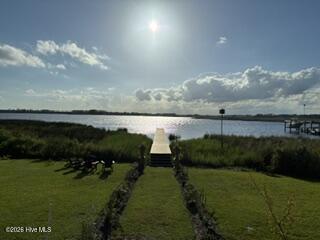 100601927 | Photo 2
