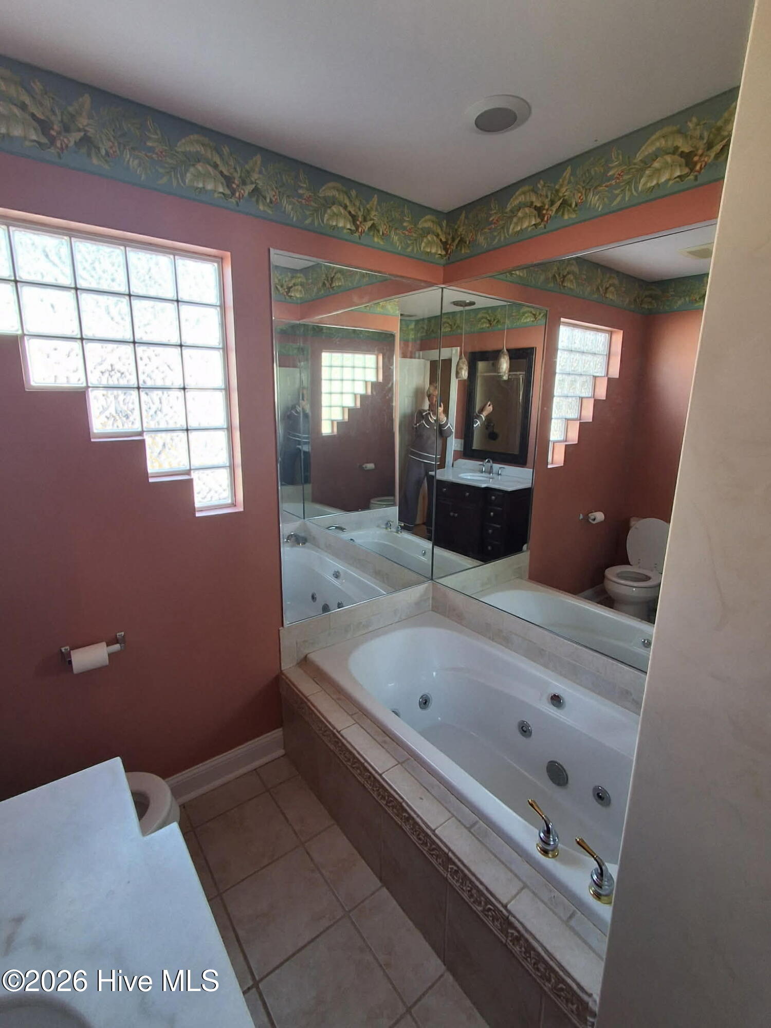 100554773 | Photo 13