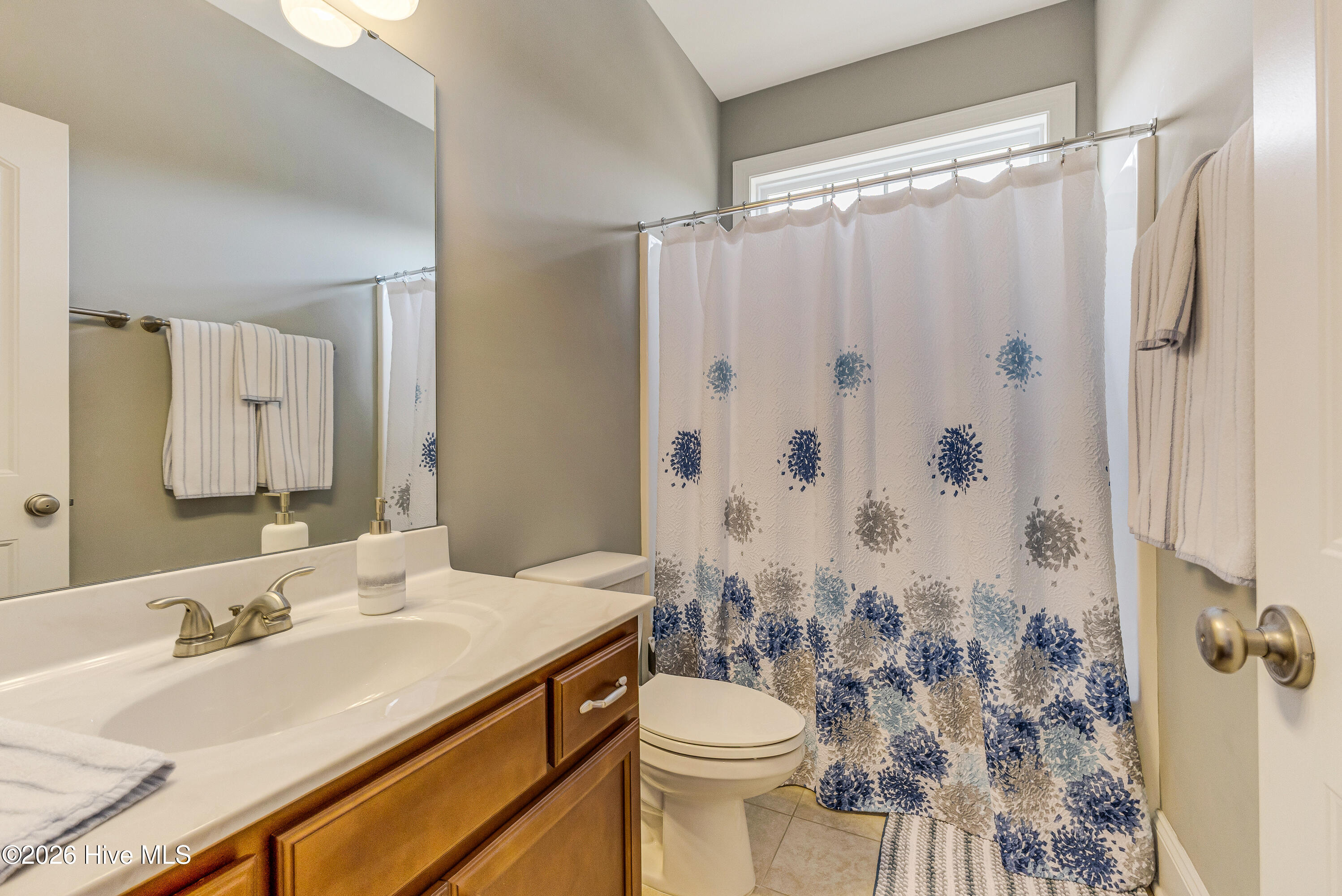 100553898 | Photo 26