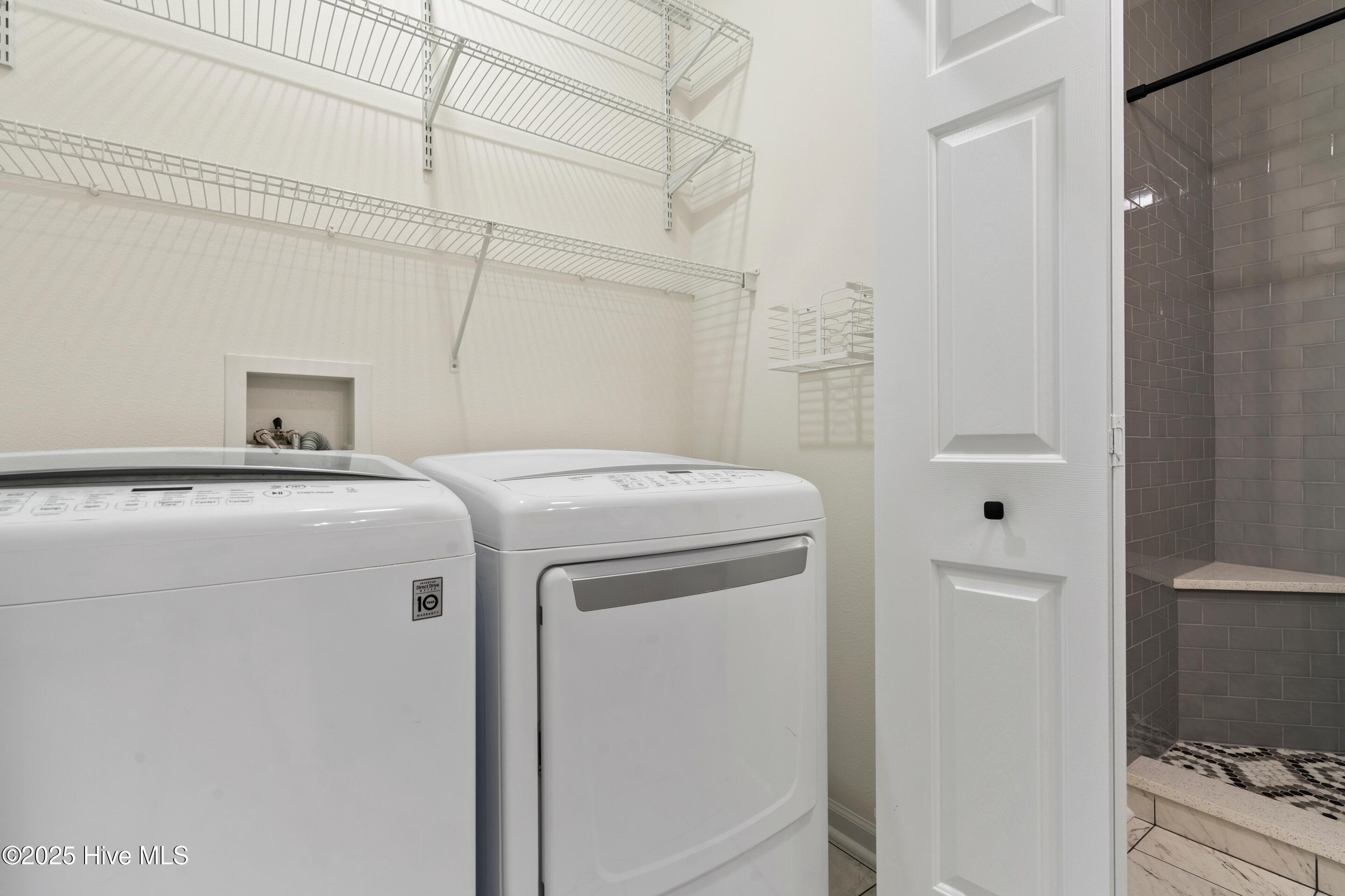 100542567 | Photo 22