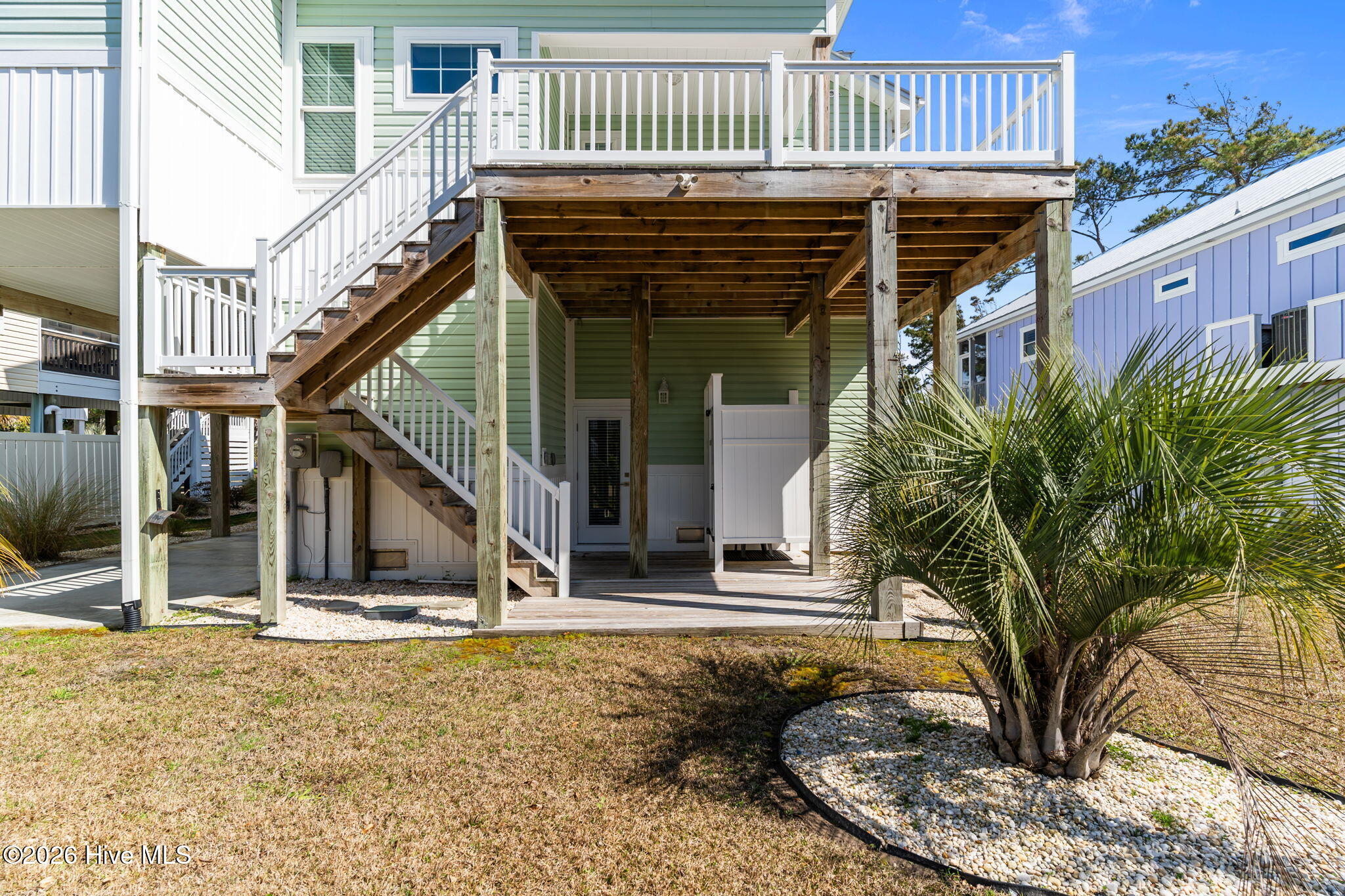 100562784 | Photo 53