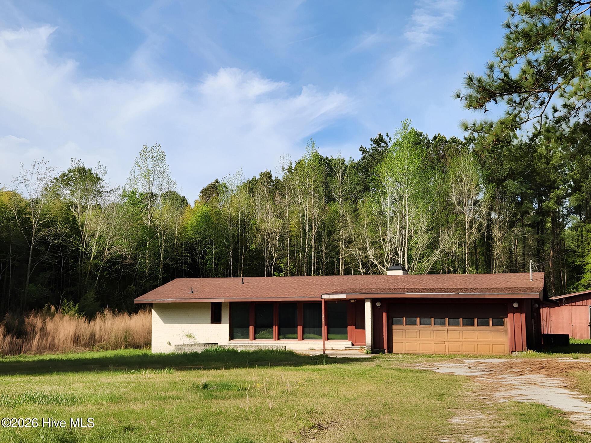 1367 Wintergreen Road,Cove City