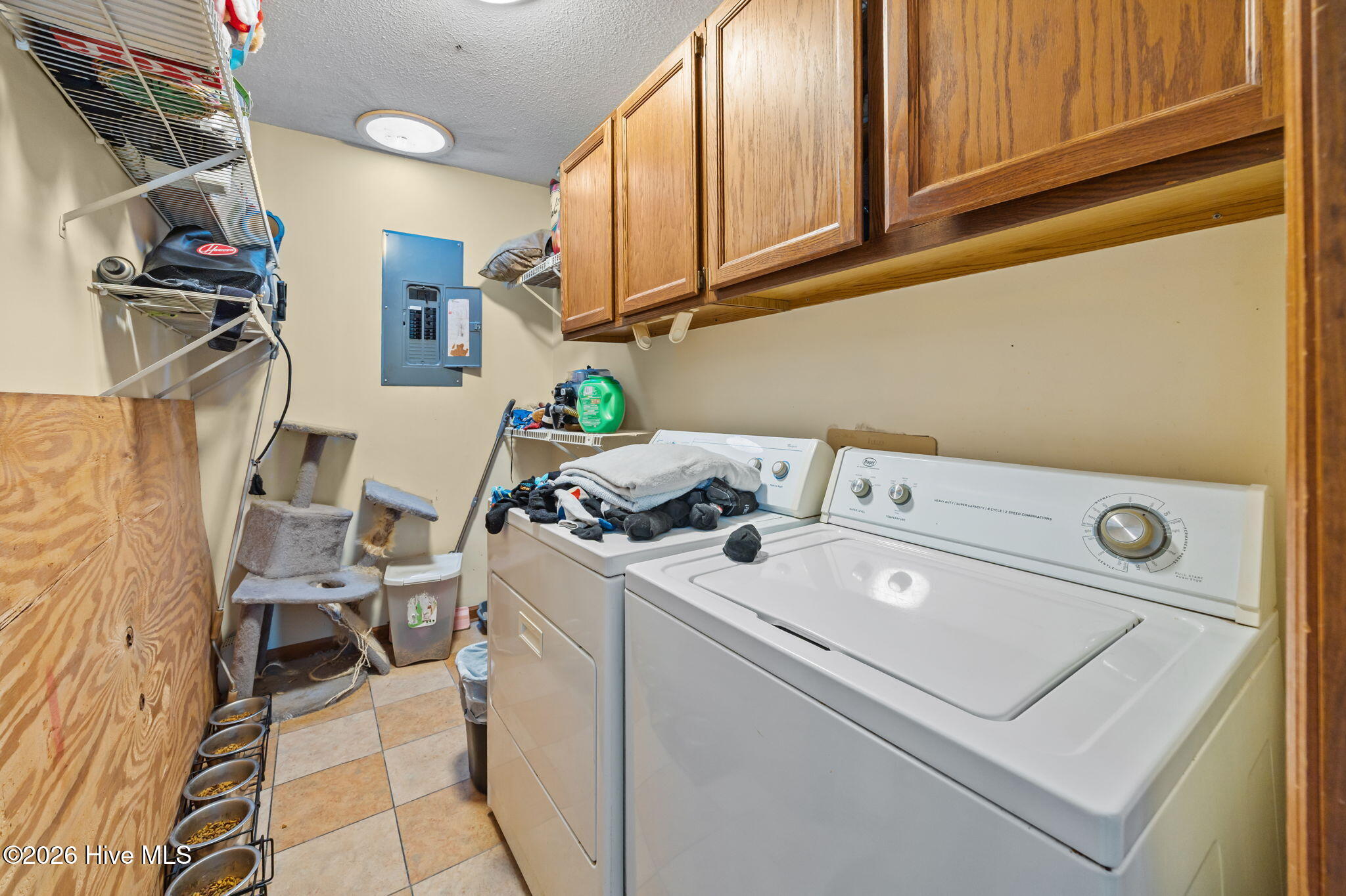 100554943 | Photo 11