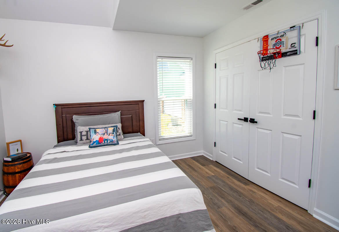 100569264 | Photo 58