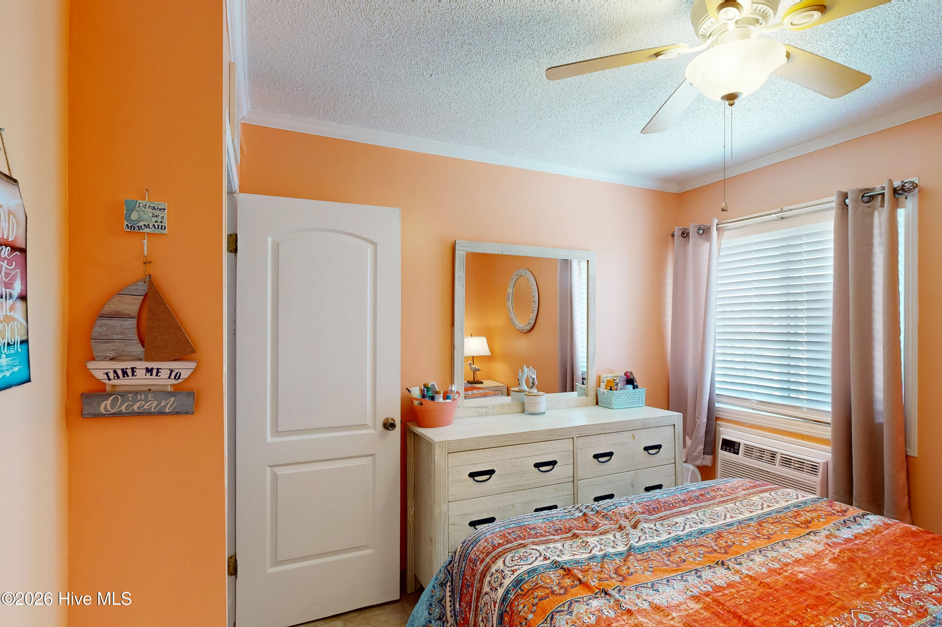 100566271 | Photo 17