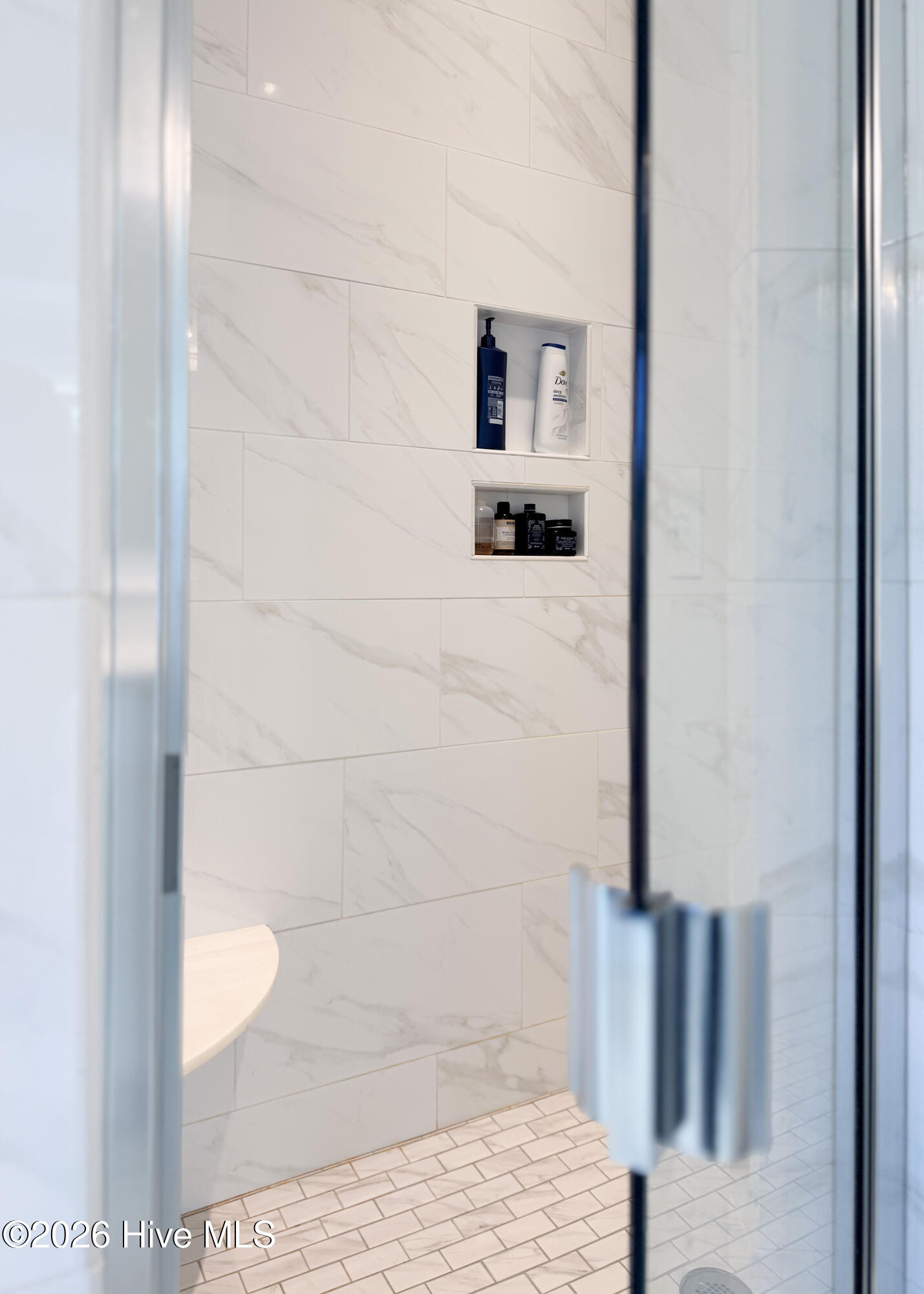 100567915 | Photo 47