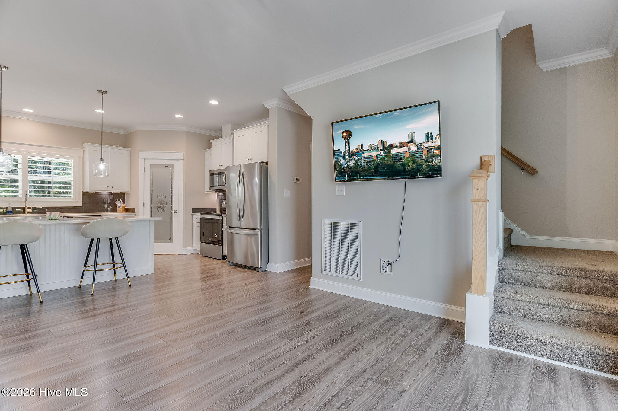 100559948 | Photo 16