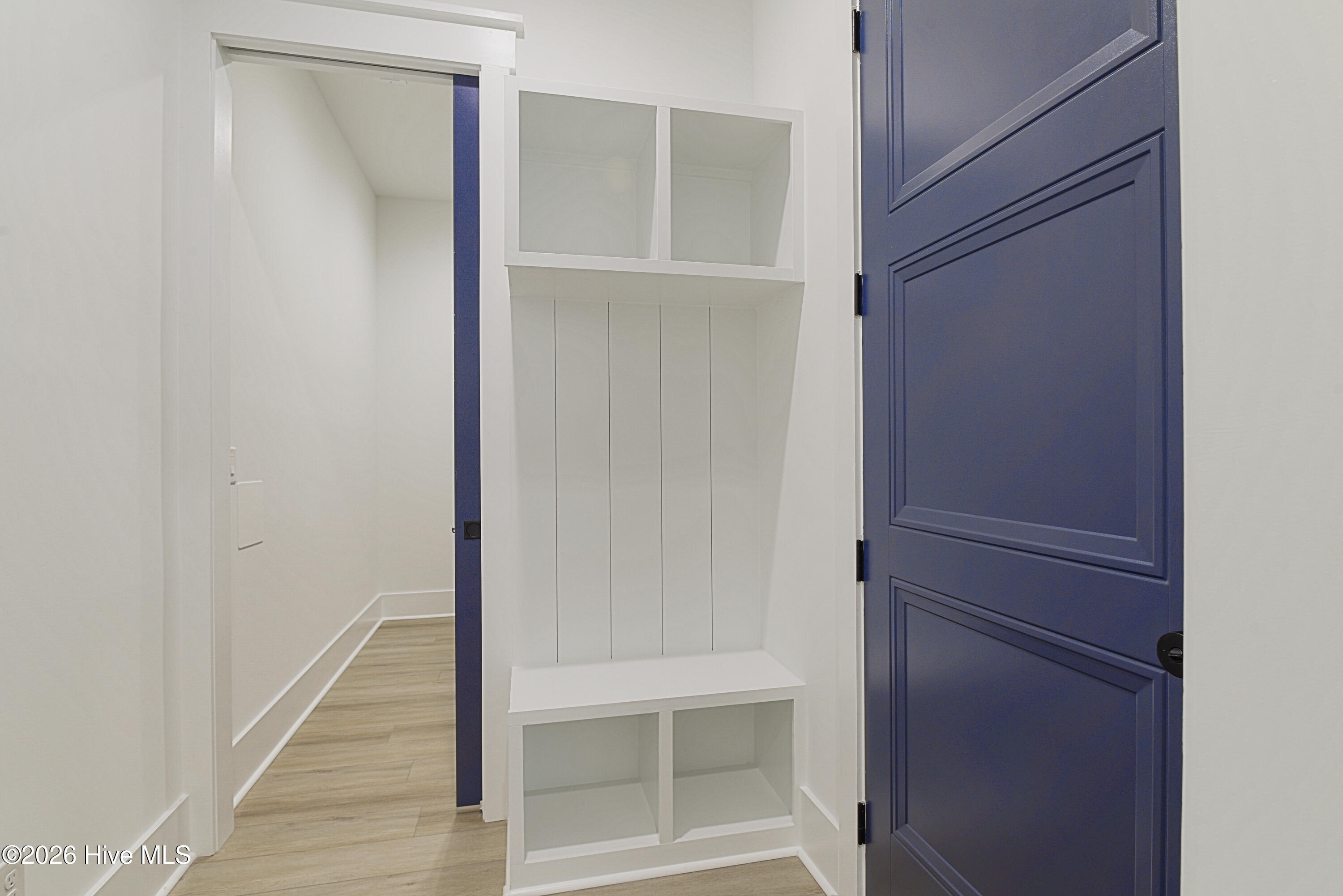 100547115 | Photo 18