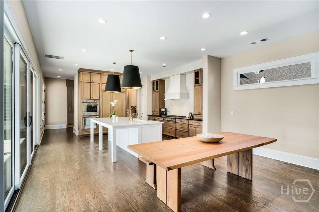 GOURMET KITCHEN WITH HIGH END APPLIANCES