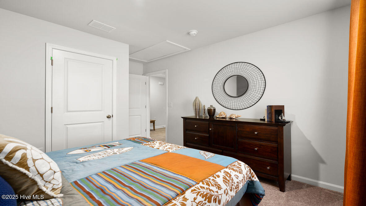 100508296 | Photo 24