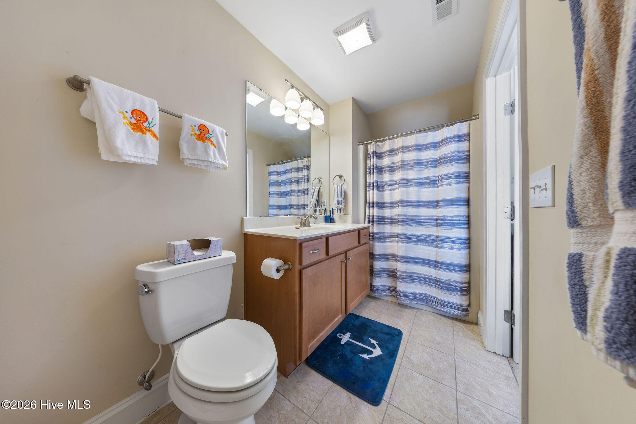 100554560 | Photo 42