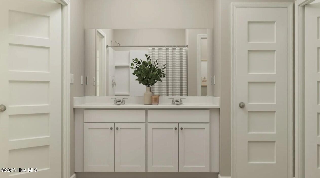 1037 Arborwood Lane SW 34, Ocean Isle Beach, NC 28469 – photo 10: D Owners suite bathroom