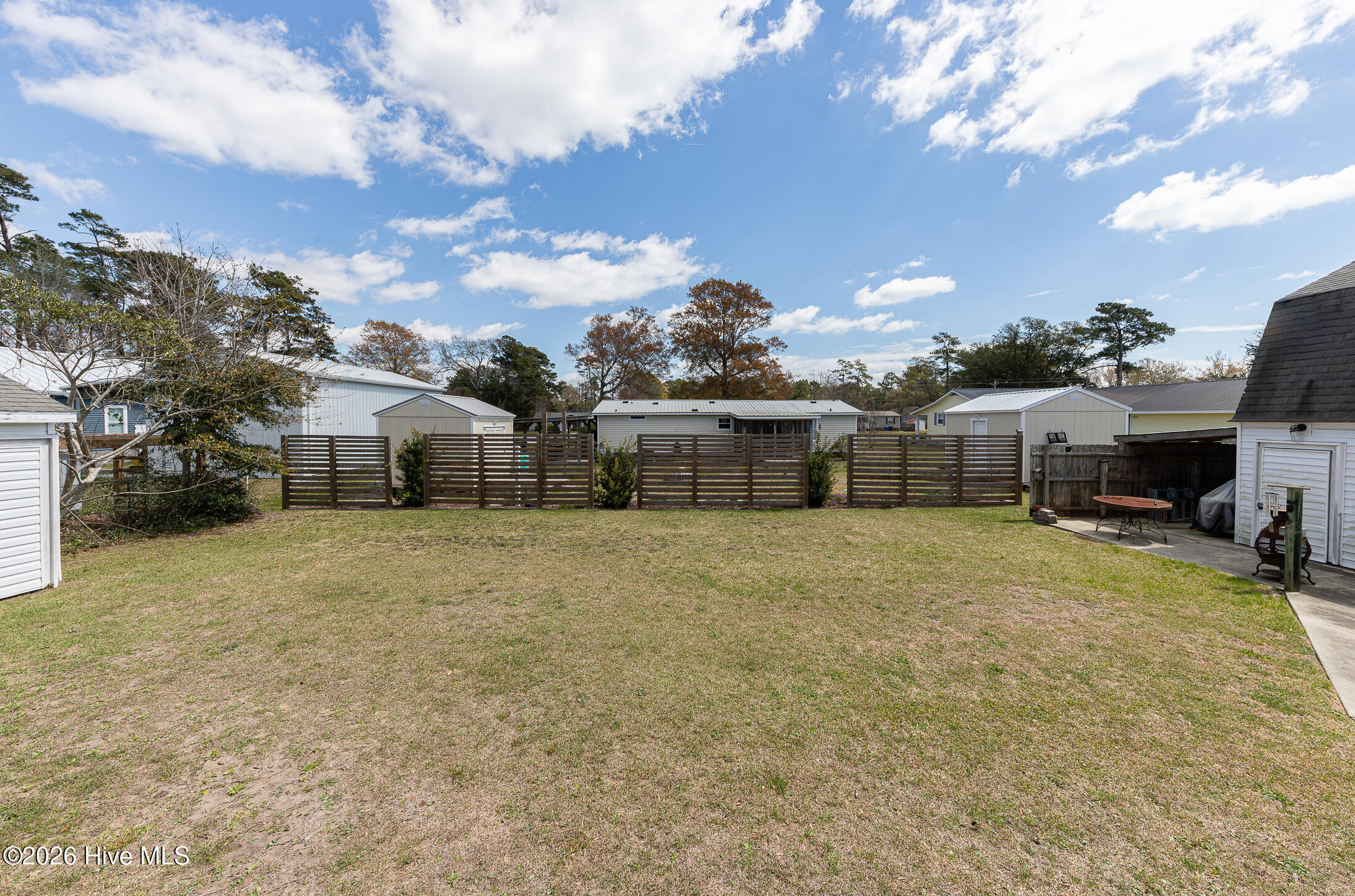 100563969 | Photo 58