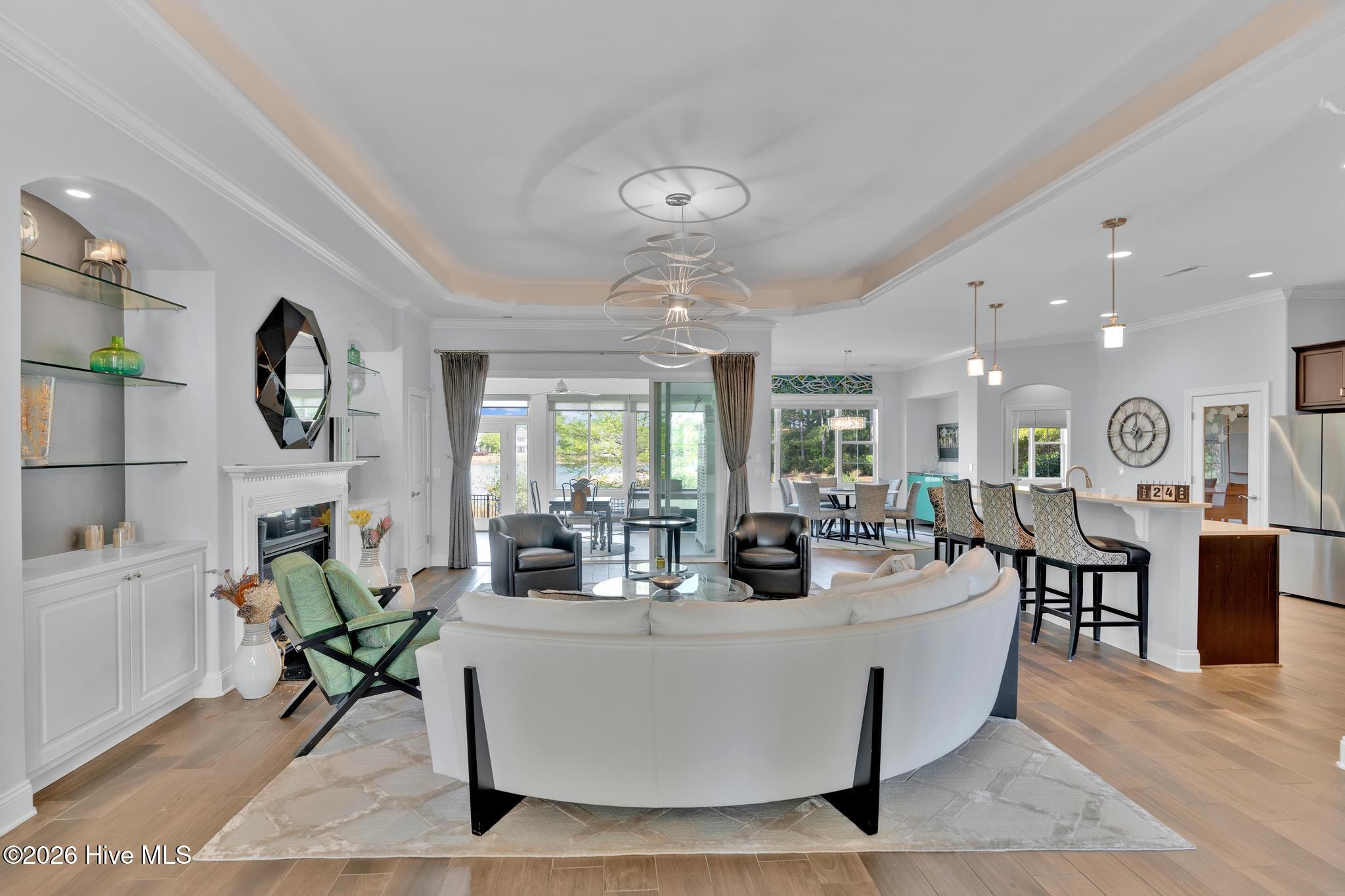 100569949 | Photo 11