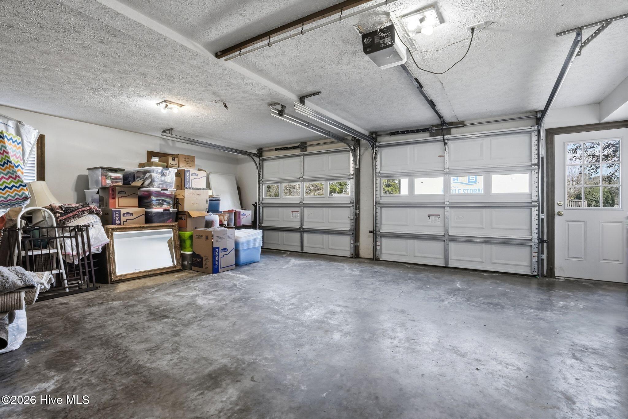 100556511 | Photo 62