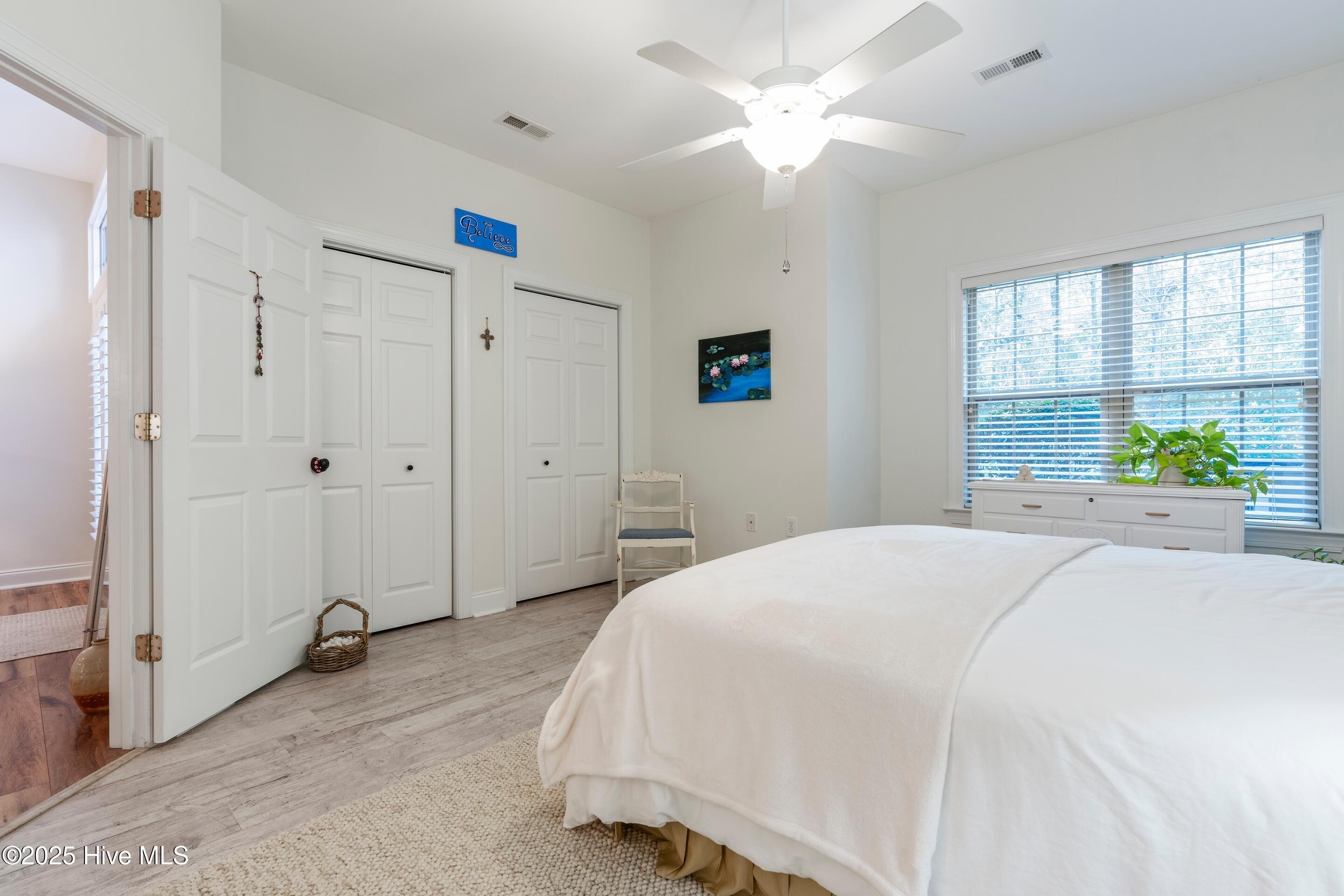 100563476 | Photo 20